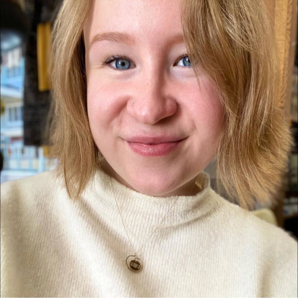 Meet your Posher, Aili